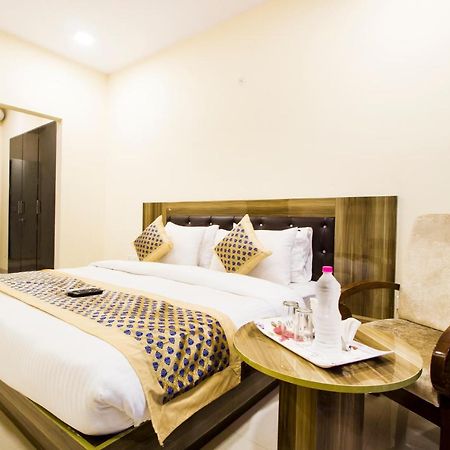 Fabhotel Signature Cyber Park Delhi  Ngoại thất bức ảnh