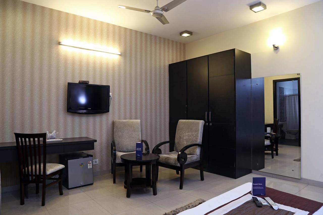 Fabhotel Signature Cyber Park Delhi  Ngoại thất bức ảnh