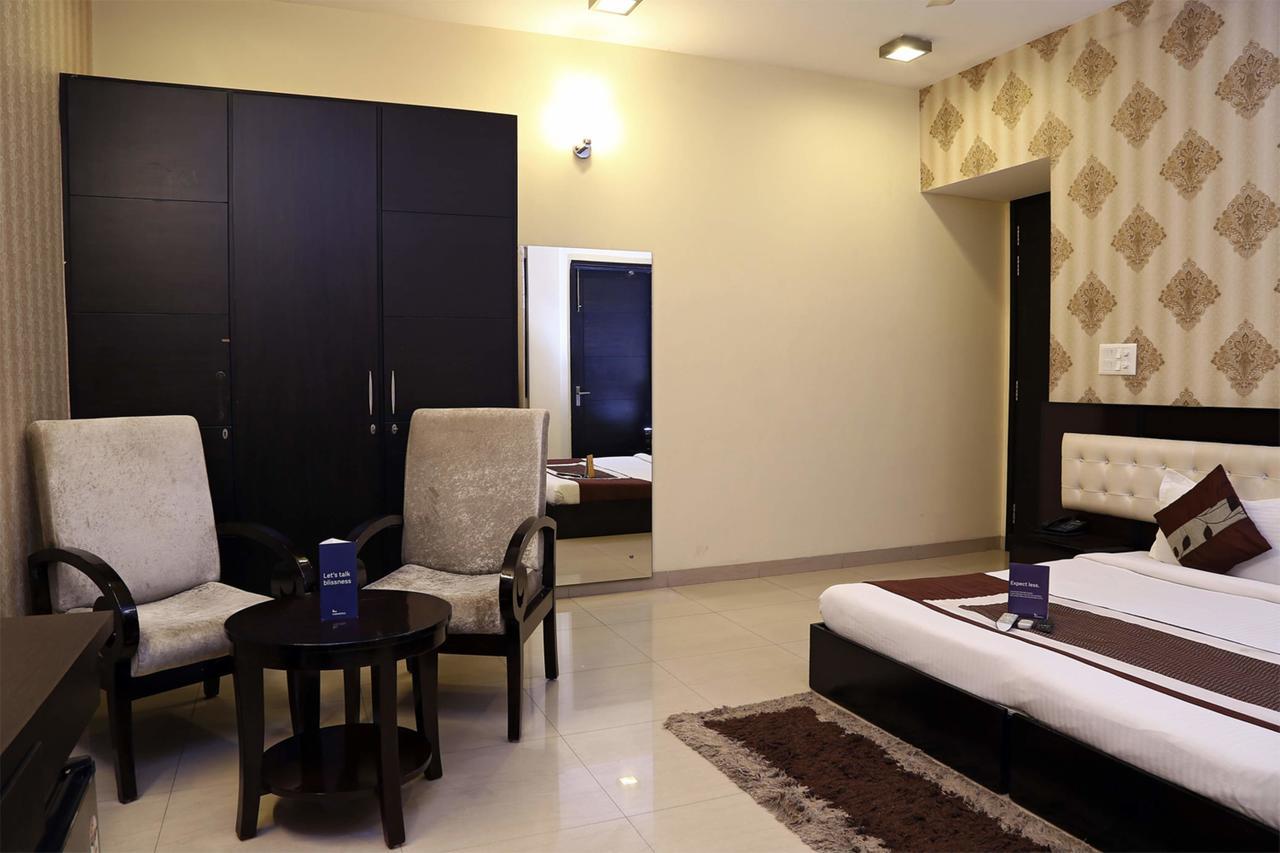 Fabhotel Signature Cyber Park Delhi  Ngoại thất bức ảnh