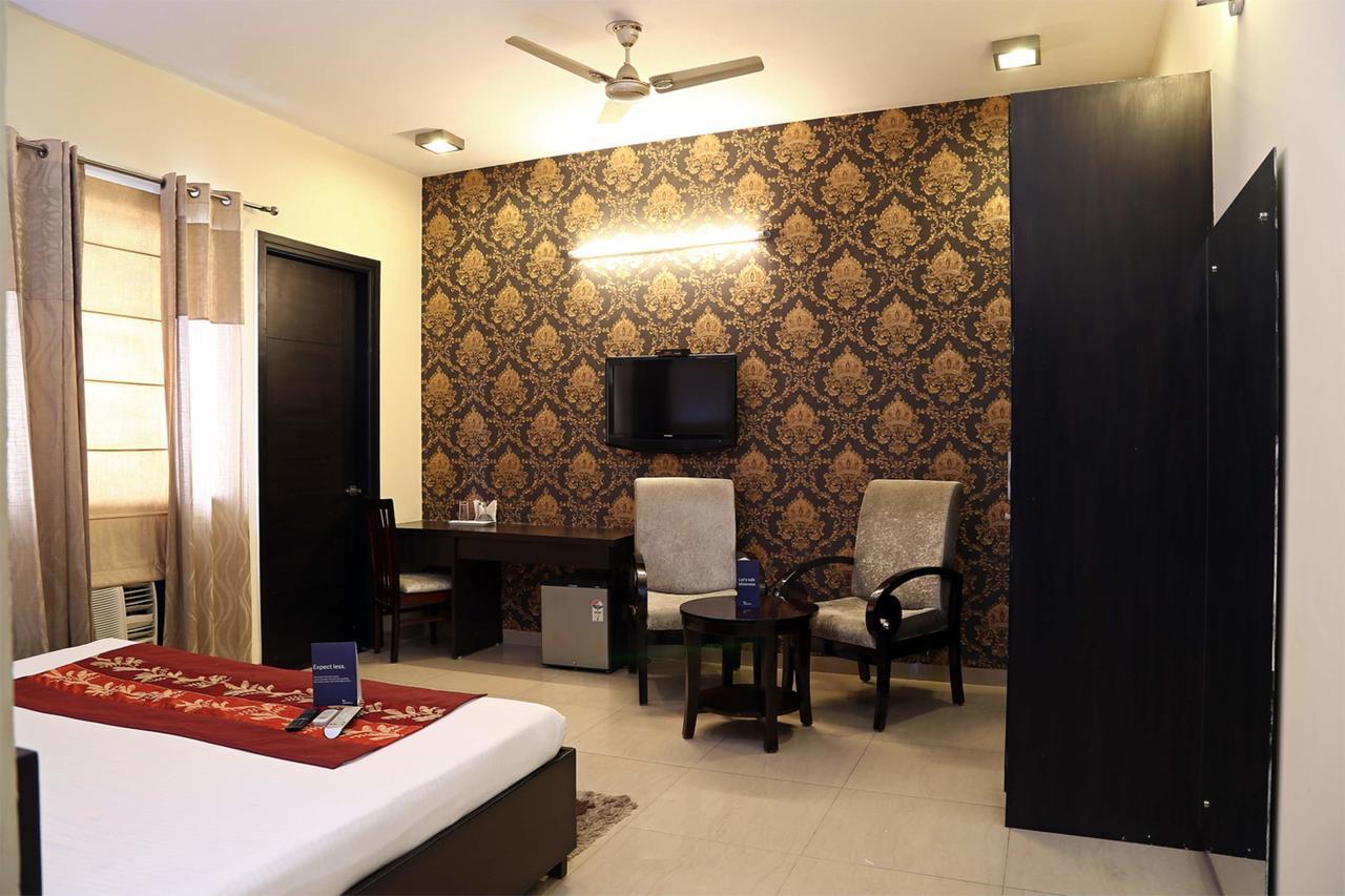 Fabhotel Signature Cyber Park Delhi  Ngoại thất bức ảnh