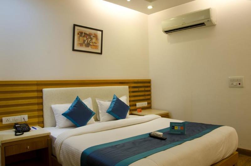 Fabhotel Signature Cyber Park Delhi  Ngoại thất bức ảnh