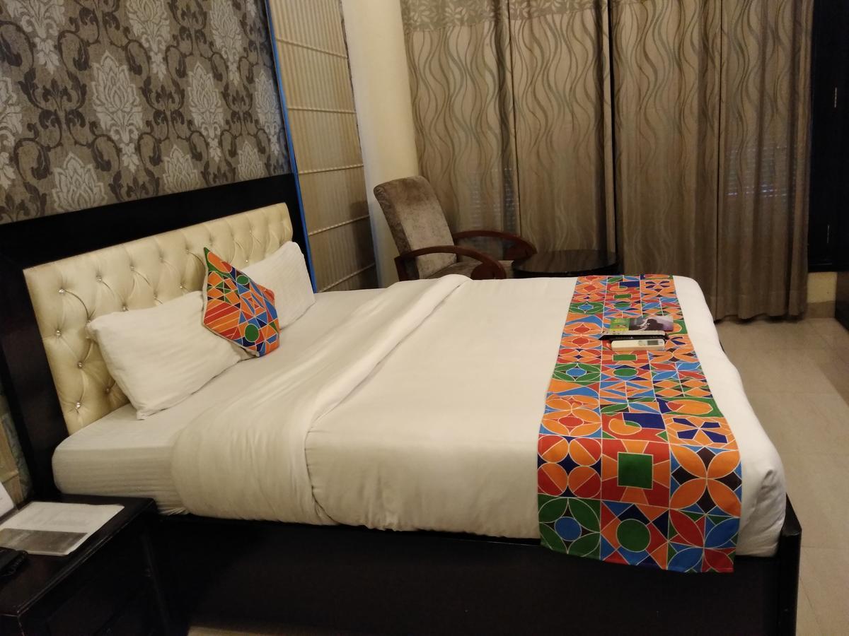 Fabhotel Signature Cyber Park Delhi  Phòng bức ảnh
