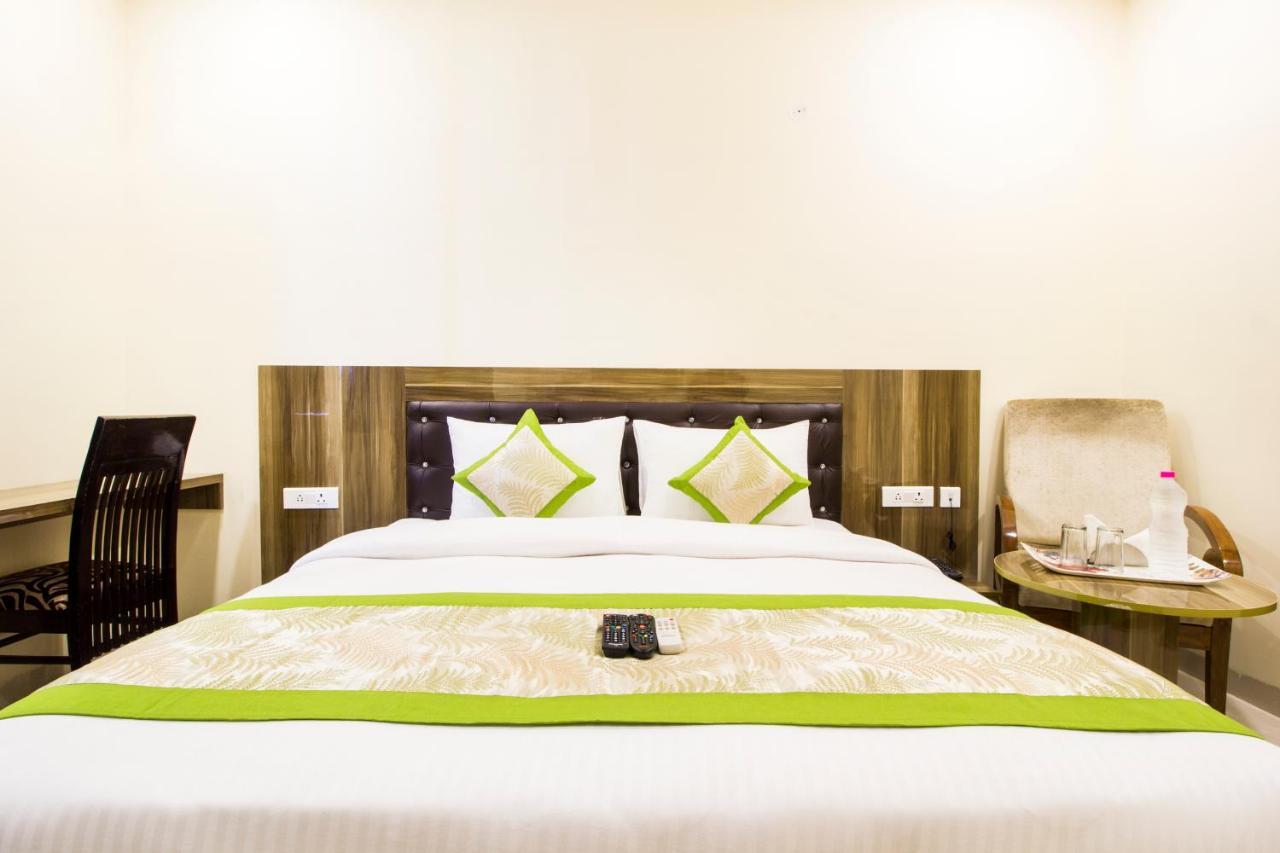Fabhotel Signature Cyber Park Delhi  Ngoại thất bức ảnh