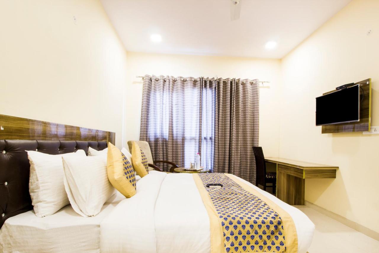 Fabhotel Signature Cyber Park Delhi  Ngoại thất bức ảnh