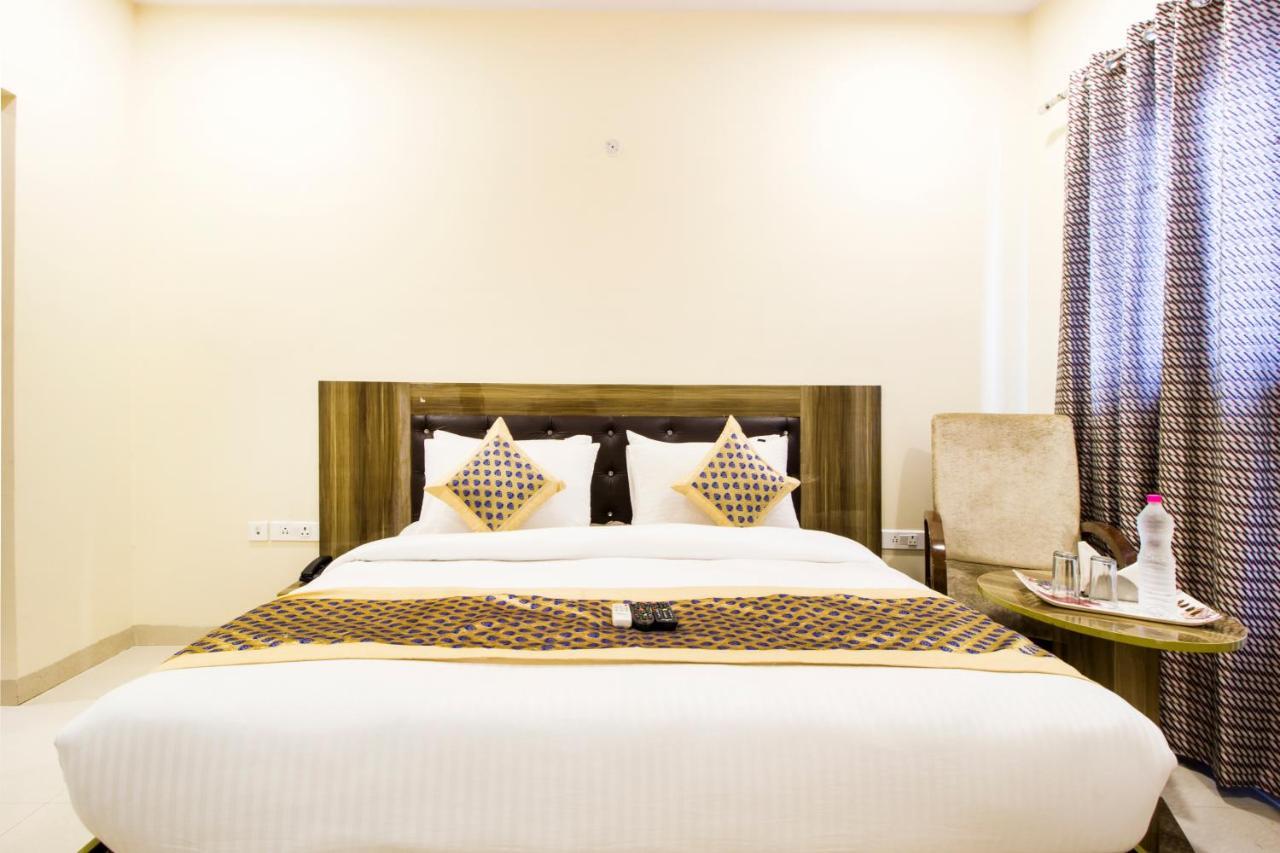 Fabhotel Signature Cyber Park Delhi  Ngoại thất bức ảnh