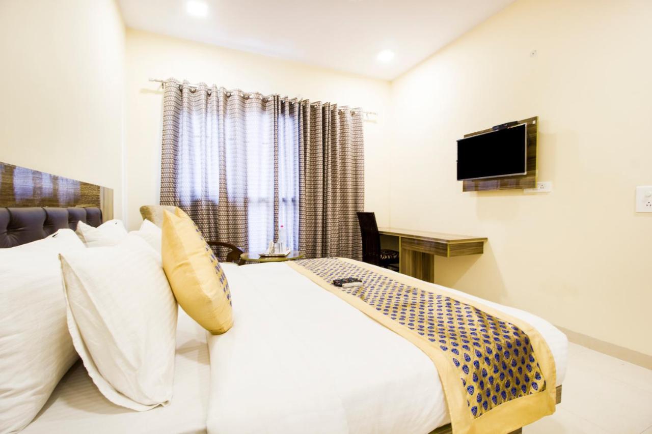 Fabhotel Signature Cyber Park Delhi  Ngoại thất bức ảnh