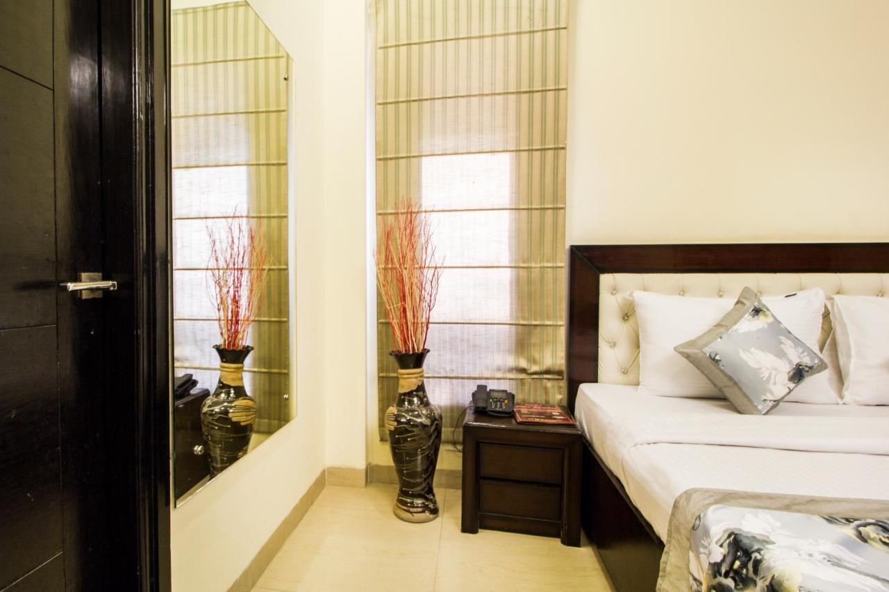 Fabhotel Signature Cyber Park Delhi  Ngoại thất bức ảnh