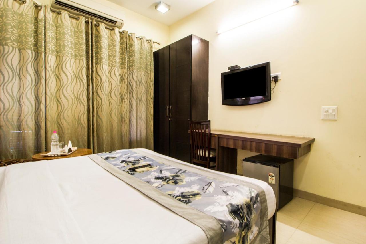 Fabhotel Signature Cyber Park Delhi  Ngoại thất bức ảnh